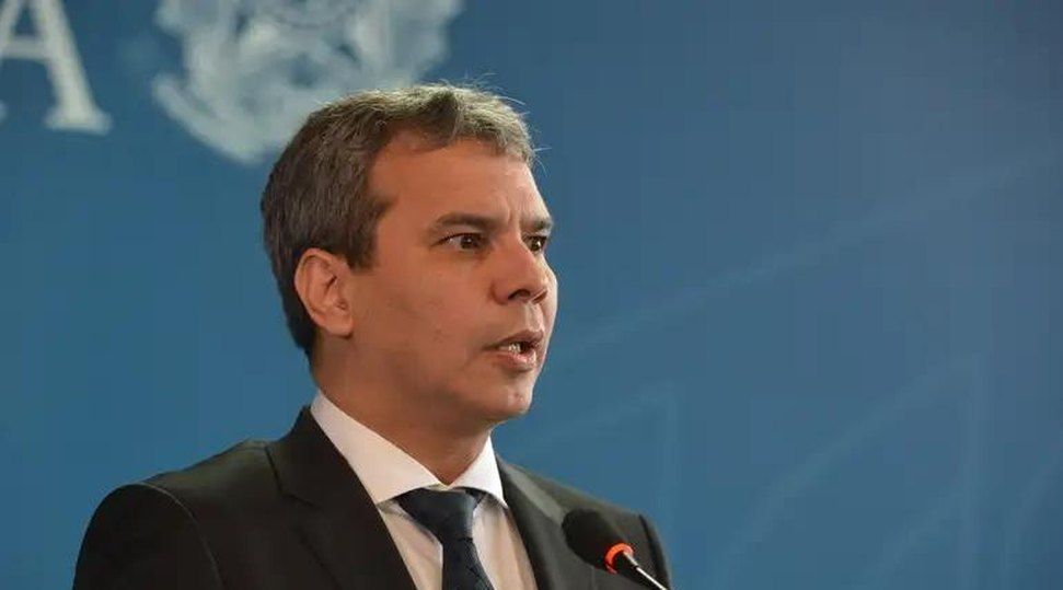 Lula avalia nome da Petrobras para substituir Lewandowski no Ministério da Justiça