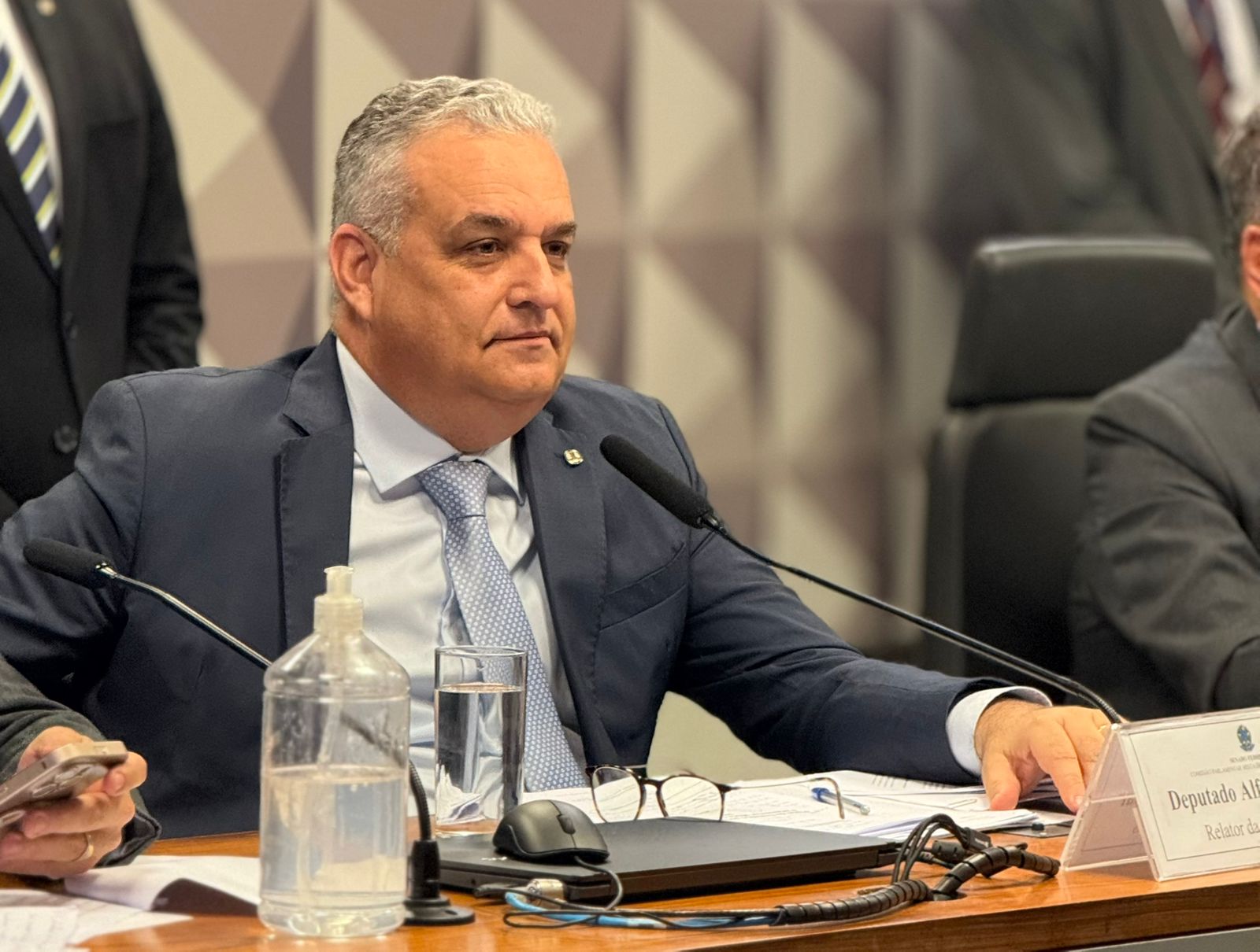 CPMI do INSS vai ouvir CGU sobre fraudes bilionárias contra aposentados