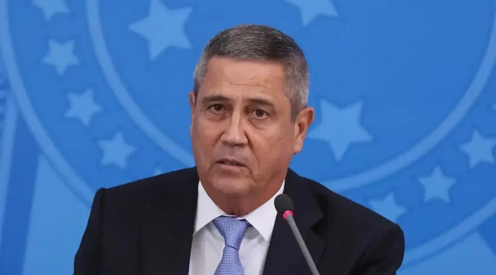 Defesa de Braga Netto recorre ao plenário do STF contra execução de pena de 26 anos por golpe