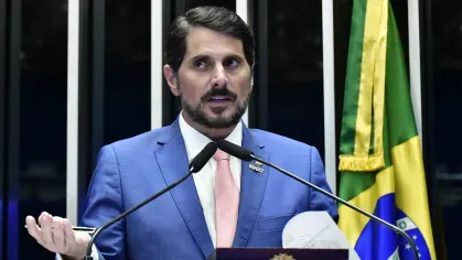 Moraes bloqueia contas, cartões e PIX de Marcos do Val