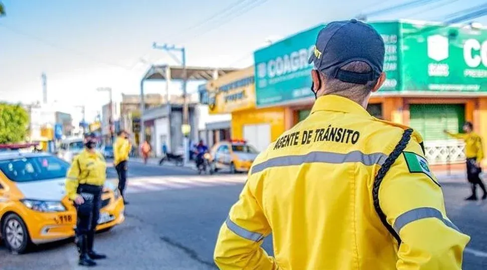 “Seu bosta”: motorista é autuado por desacato após ofender agente da SMTT em Arapiraca