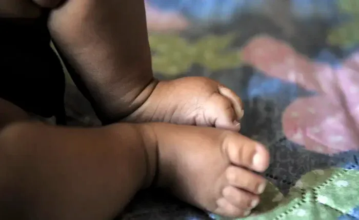 Pai é preso após bebê de 5 meses dar entrada em estado grave no HGE em Alagoas