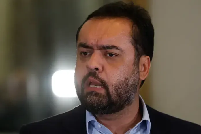 Cláudio Castro chama Boulos de “paspalhão” e acirra guerra política após operação com 121 mortos