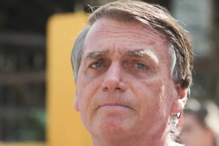 Bolsonaro pede a Moraes direito a redução de pena por leitura