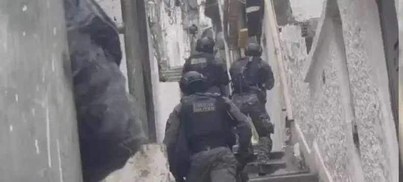 Operação no Rio deixa 4 mortos e 25 presos em confronto com facção na Zona Norte