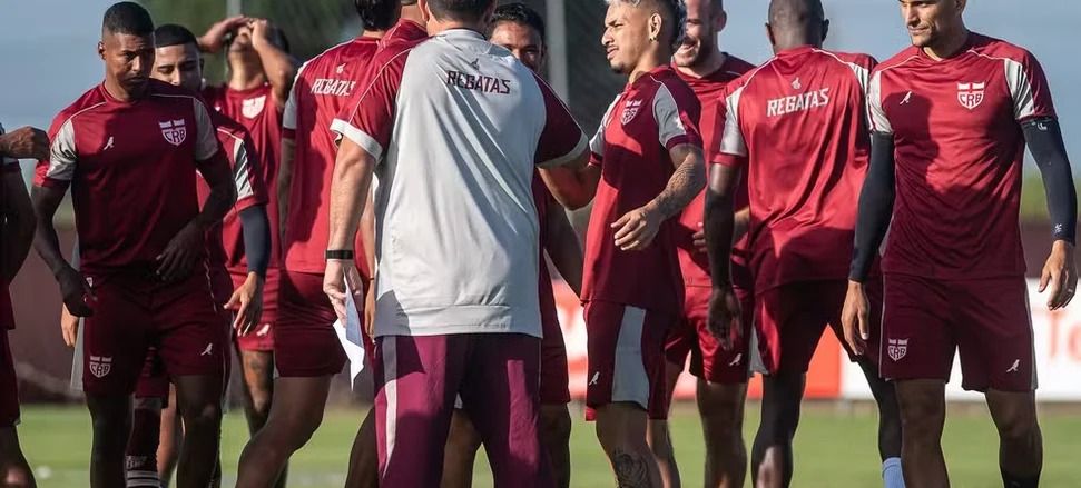 CRB enfrenta o Paysandu no Rei Pelé em busca de volta à zona de classificação
