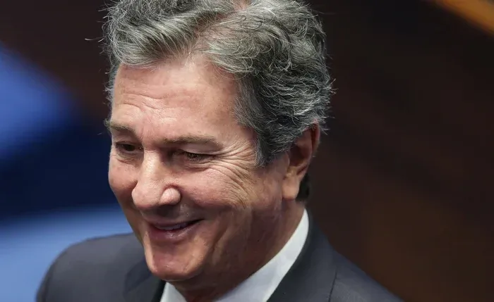 Collor lidera gastos de R$ 931,5 mil entre ex-presidentes no 1º semestre
