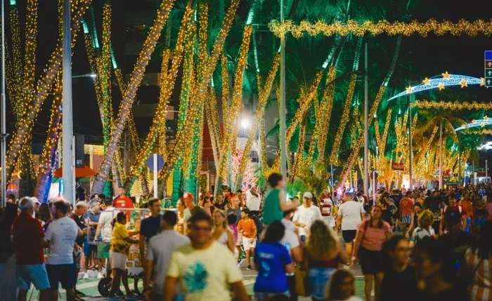 Iluminação do Natal de Todos Nós segue disponível em Maceió até quinta-feira