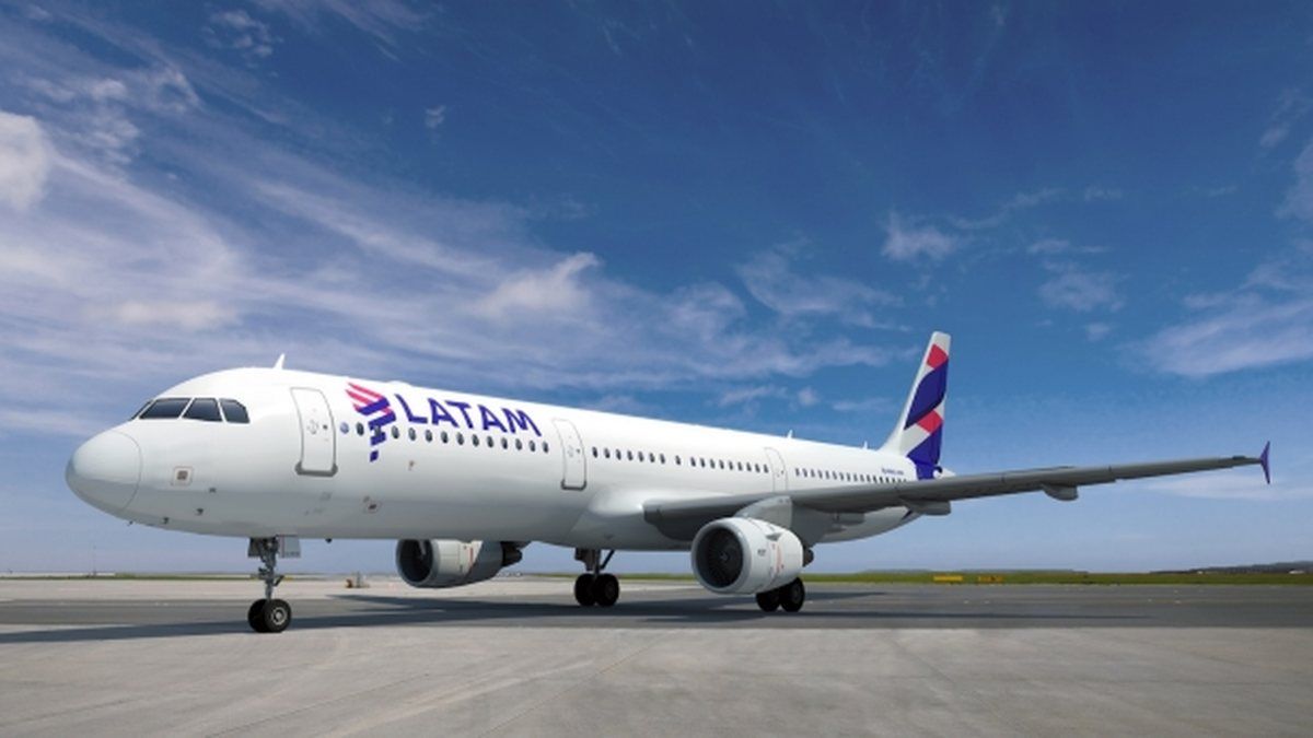 Latam é condenada a indenizar passageira de Maceió por voo cancelado e extravio de bagagem