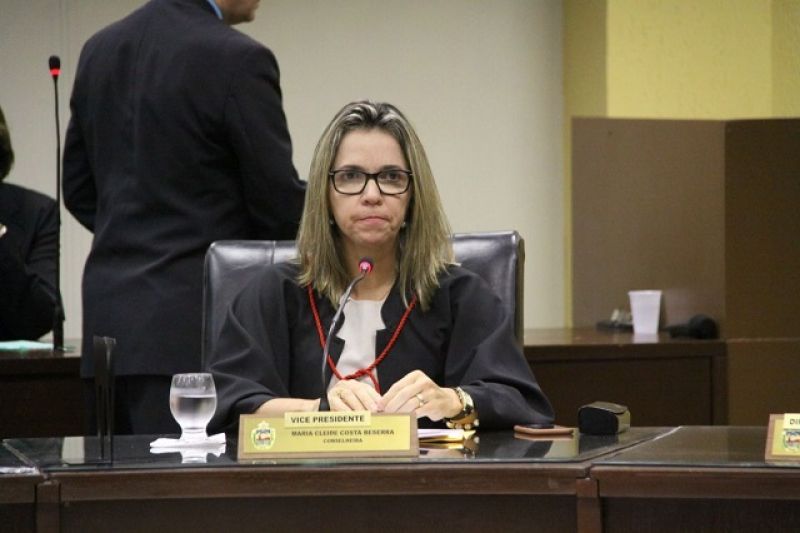 TCE-AL arquiva processos antigos sem análise de mérito e extingue apurações sobre contratos públicos