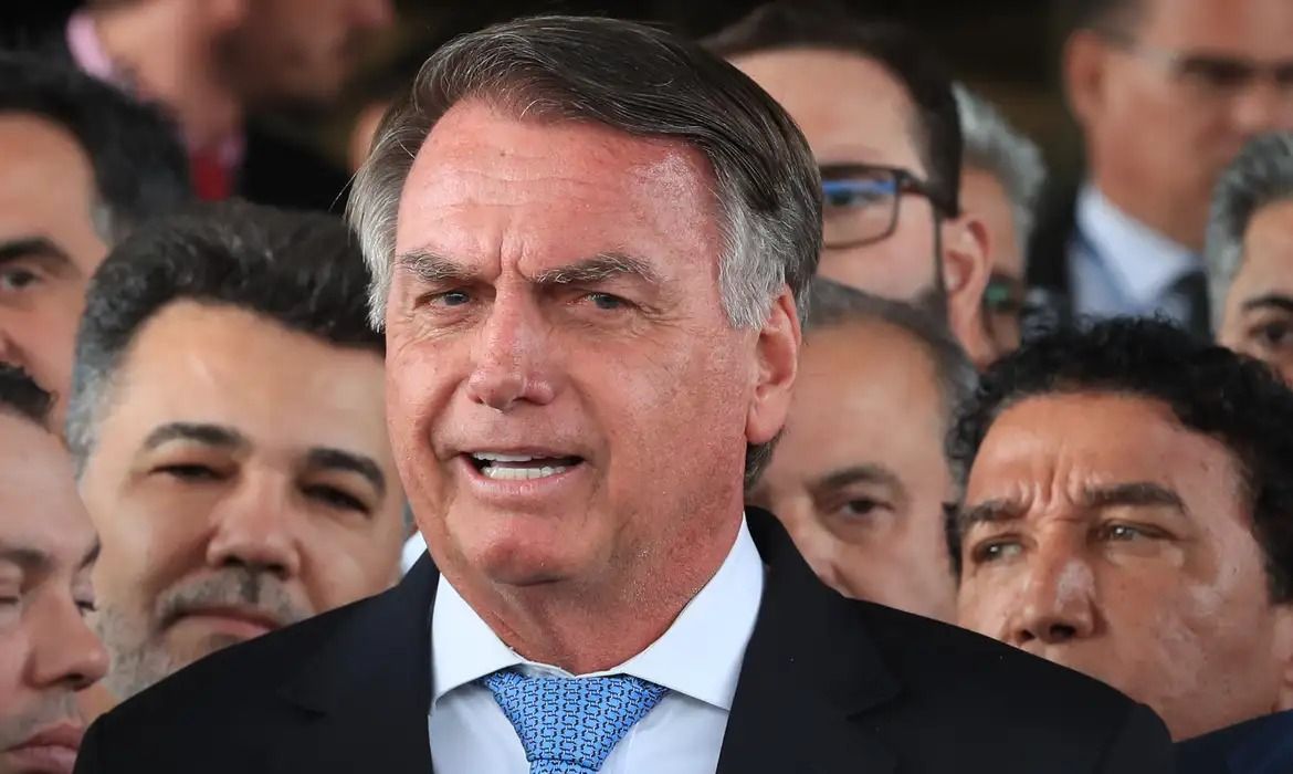 Bolsonaro e filho denunciados; entenda os próximos passos da investigação