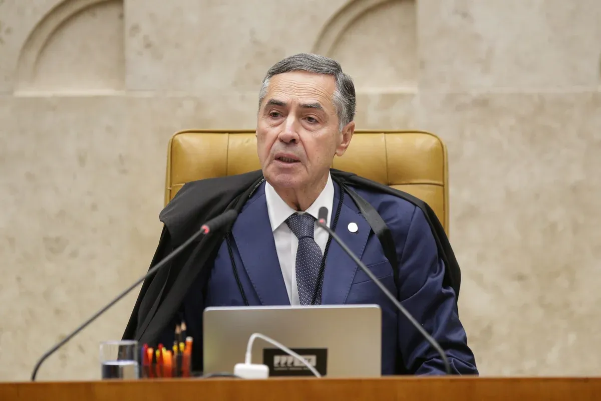 Barroso sobre Bolsonaro: “Quem teme ser preso está querendo briga, não pacificação”