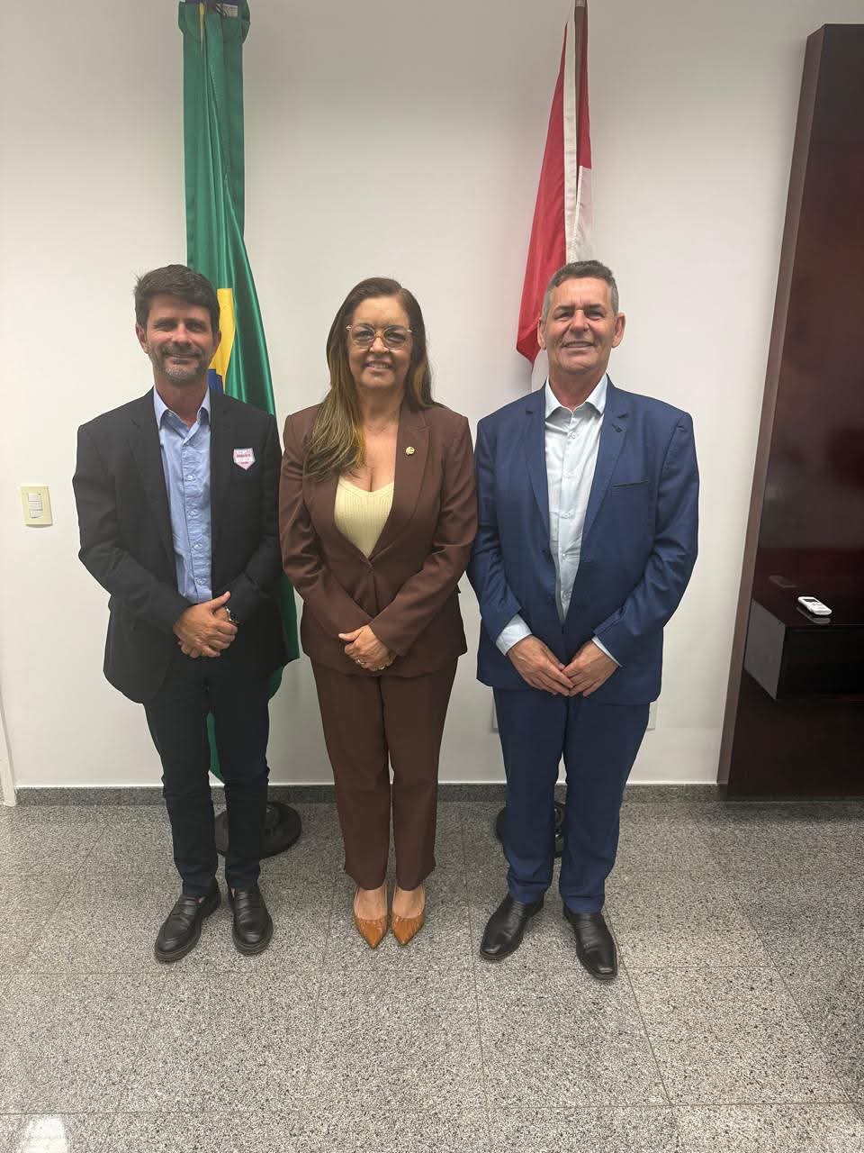 Senadora Eudócia Caldas recebe prefeitos de União dos Palmares e Ibateguara para discutir demandas da Zona da Mata