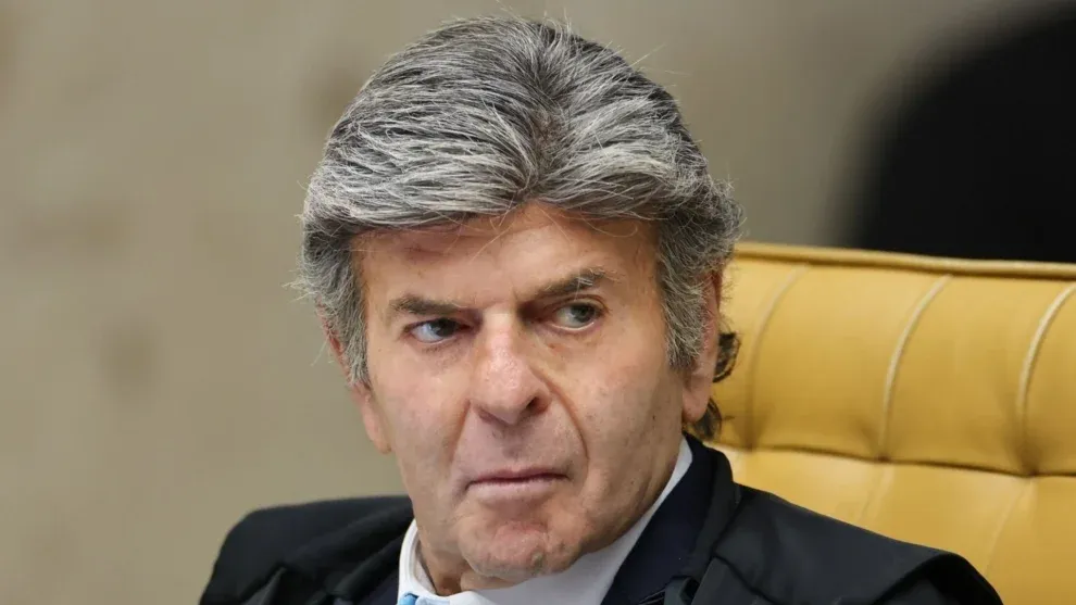 Maioria do STF mantém restrições contra Bolsonaro; Fux é o único a divergir
