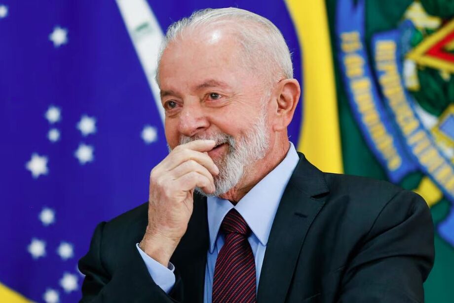 Lula diz na Índia que situação de Bolsonaro está definida