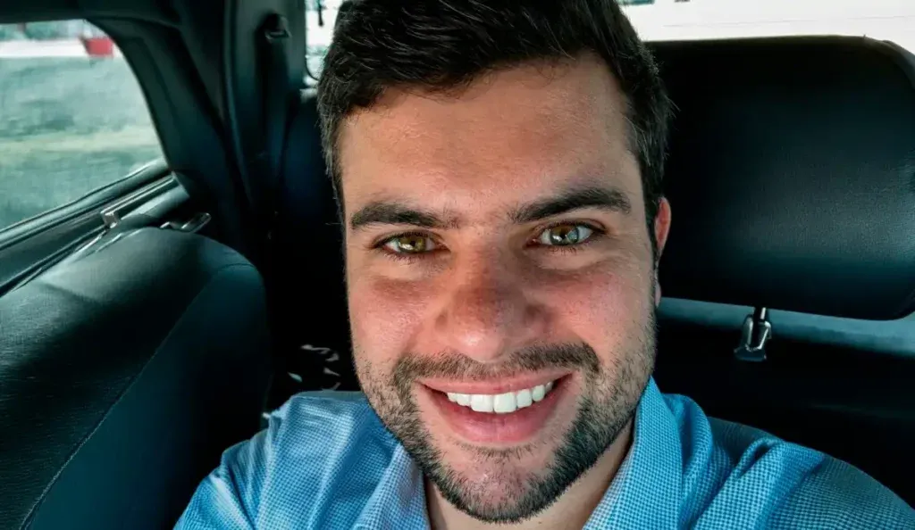 Advogado Felipe de Almeida é internado em estado grave após disparo na cabeça, em Maceió