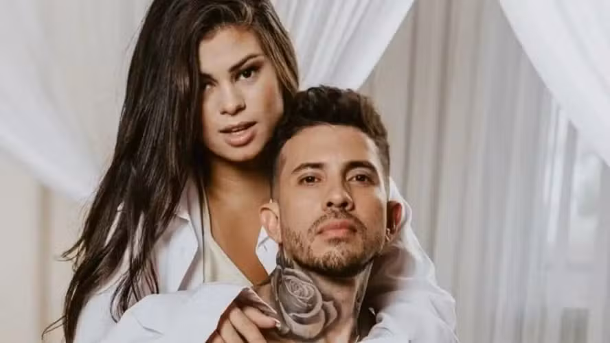 'Fui traído em um casamento aberto': Influenciador explica divórcio e gera polêmica nas redes
