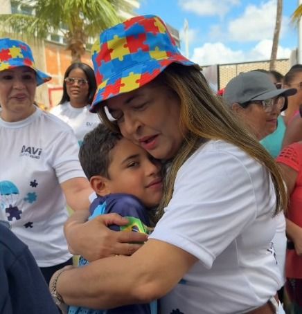 Senadora Eudócia Caldas participa de evento de conscientização sobre o autismo em Maceió
