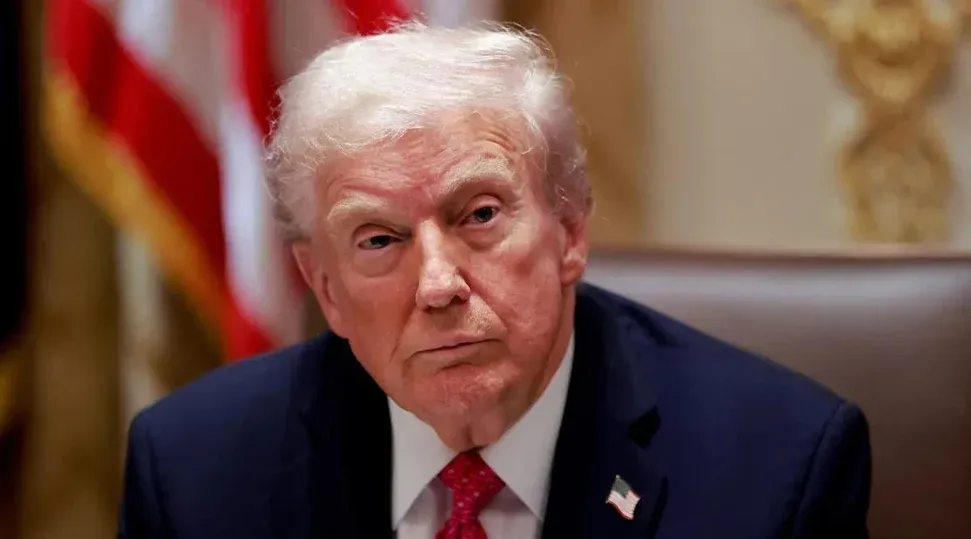 Trump anuncia ofensiva terrestre contra cartéis após operação na Venezuela