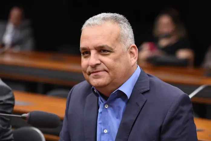 Alfredo Gaspar confirma articulação para disputar o Senado em 2026
