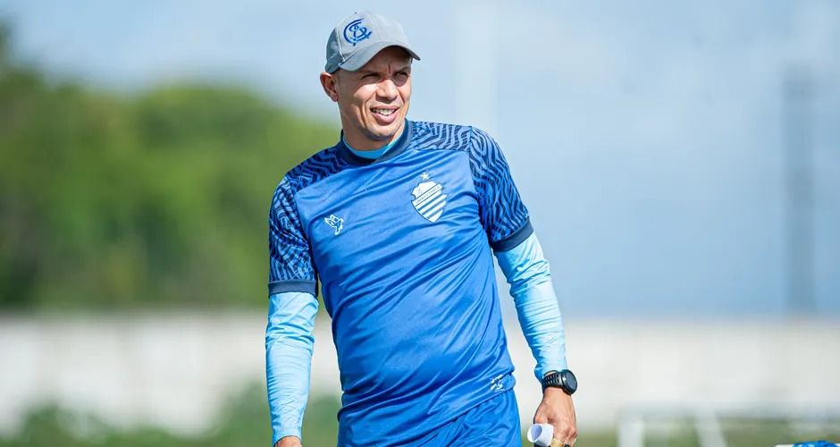 Higo Magalhães está de volta ao CSA após demissão em julho