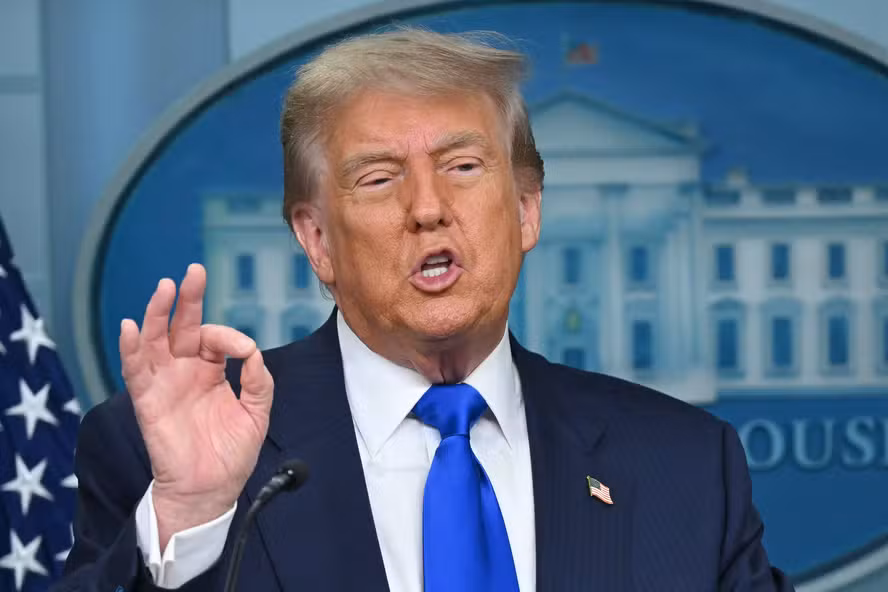 Governo Trump prepara plano para encerrar programa global contra o HIV