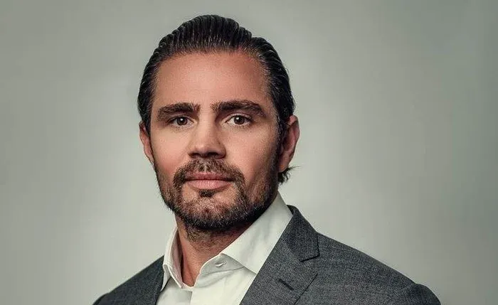 CPMI do INSS convoca dono do Banco Master e governador Zema