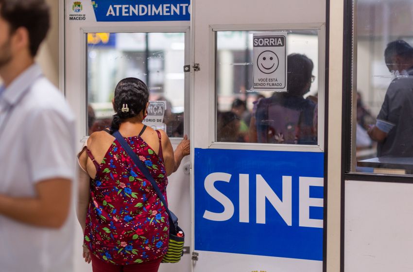 Sine Maceió abre 400 vagas de emprego nesta segunda-feira (06)