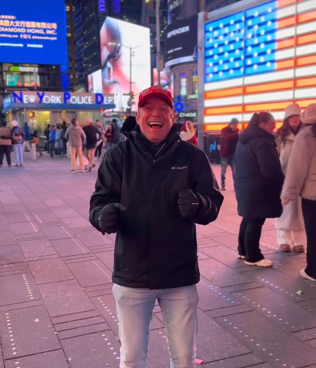 Em NY, Cabo Bebeto ironiza prisão de Maduro e provoca líder venezuelano: "Cadê você?"