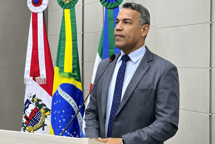 TRE autoriza retorno de Siderlane Mendonça ao cargo de vereador
