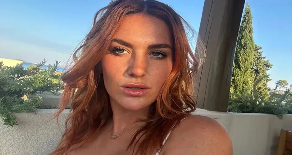 Mulher com duas vaginas diz que vai largar pornô por motivo inesperado