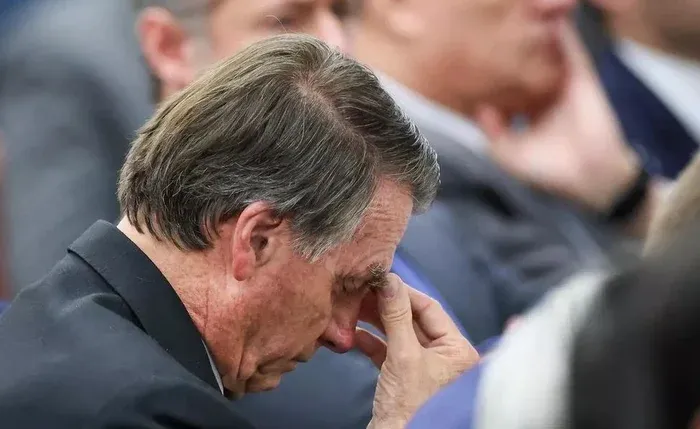 PGR é contra a presença de agentes da PF dentro da casa de Bolsonaro