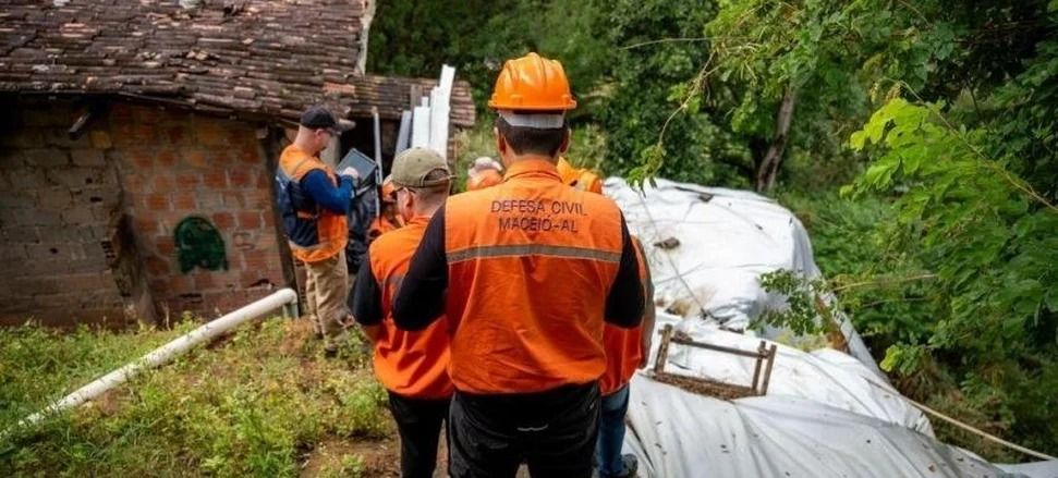 Defesa Civil de Maceió tem canal 24h para emergências; saiba quando acionar