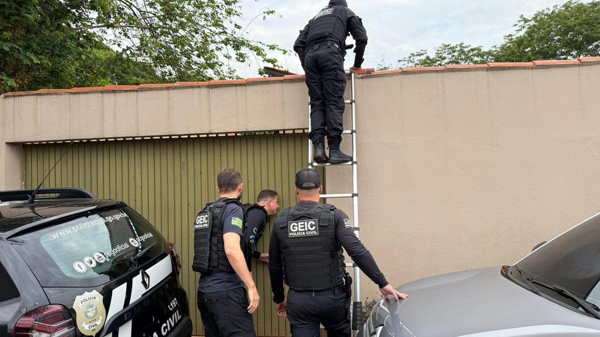 Jogador de futebol é investigado por golpe milionário em AL