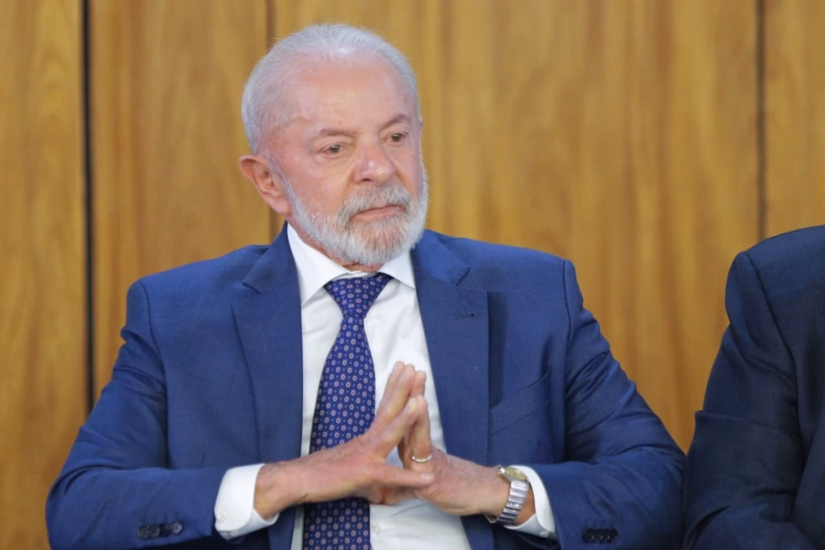 Lula ataca Zema após críticas: “É um falso humilde”