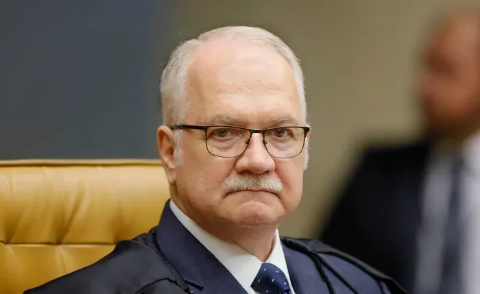 Ministro Edson Fachin toma posse na presidência do STF nesta segunda-feira