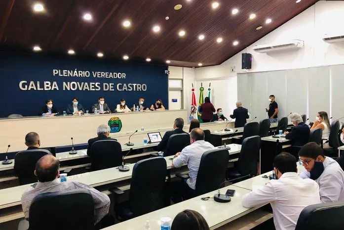 Semana na Câmara deve acirrar embates entre Rui Palmeira e antigos aliados