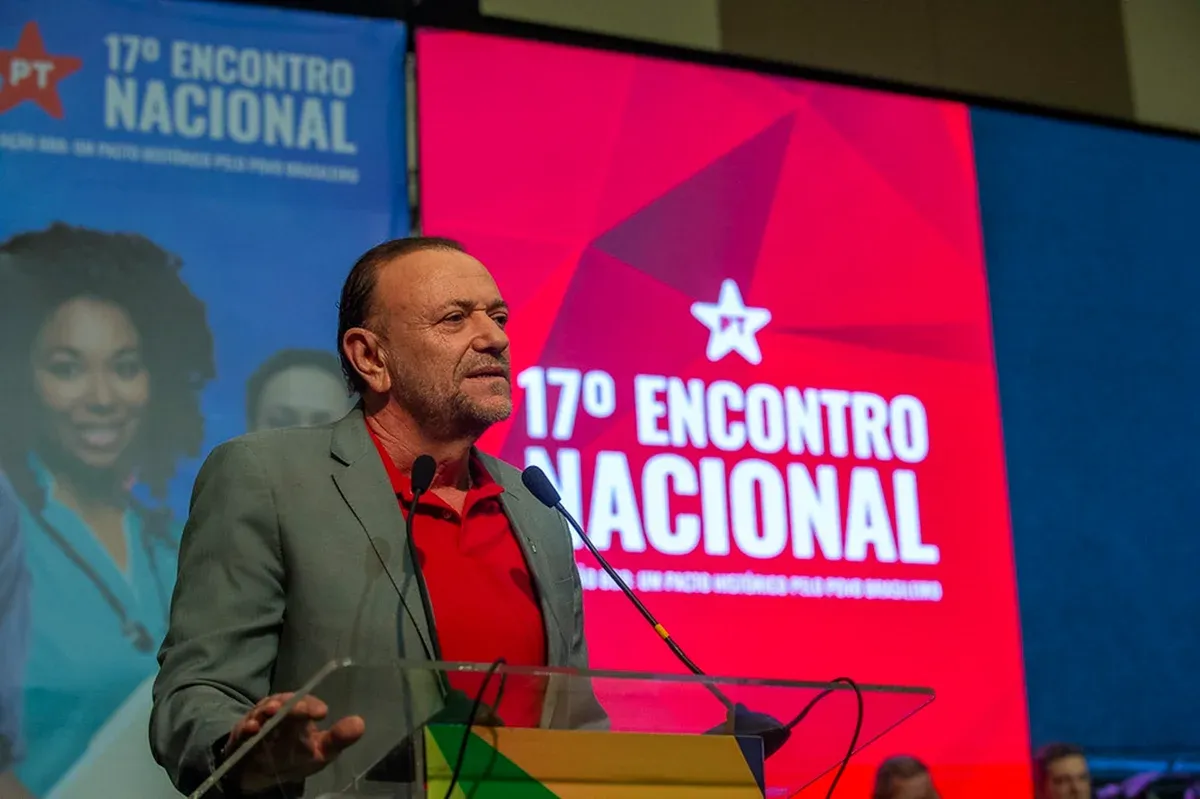 Flávio candidato: “Não dá para levar a sério”, diz presidente do PT