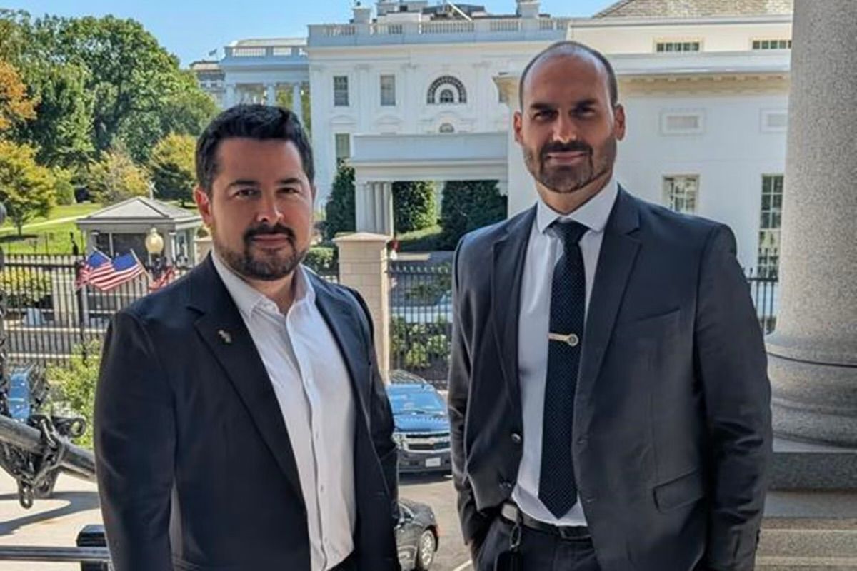 PGR denuncia Eduardo Bolsonaro e Paulo Figueiredo por coação