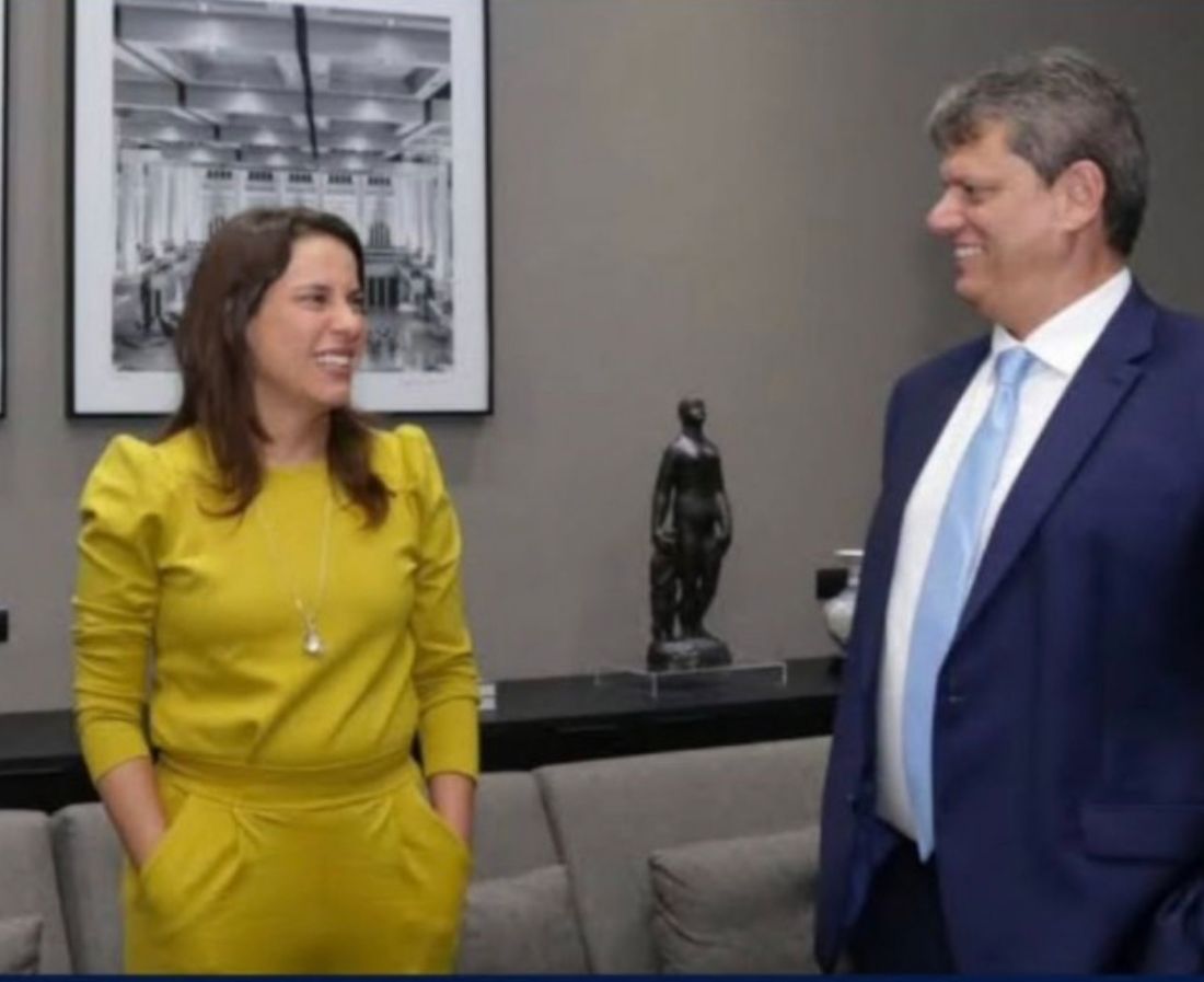Raquel Lyra é cotada como vice em possível chapa de Tarcísio à Presidência