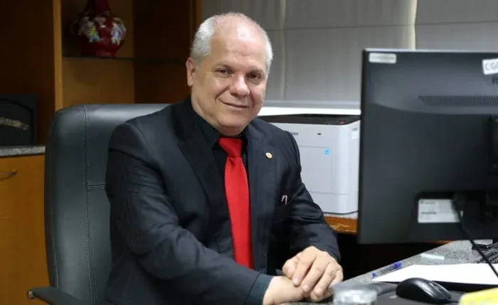 PF prende ex-presidente do INSS por receber R$ 250 mil mensais em propina, aponta investigação