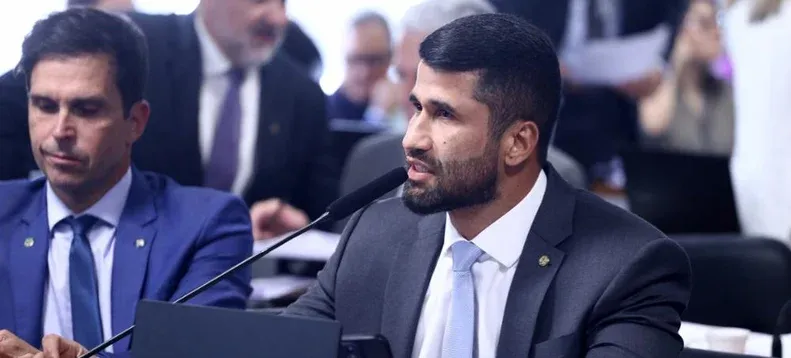 Deputado federal critica governo de Alagoas por atraso no pagamento de verba de alimentação de policiais civis