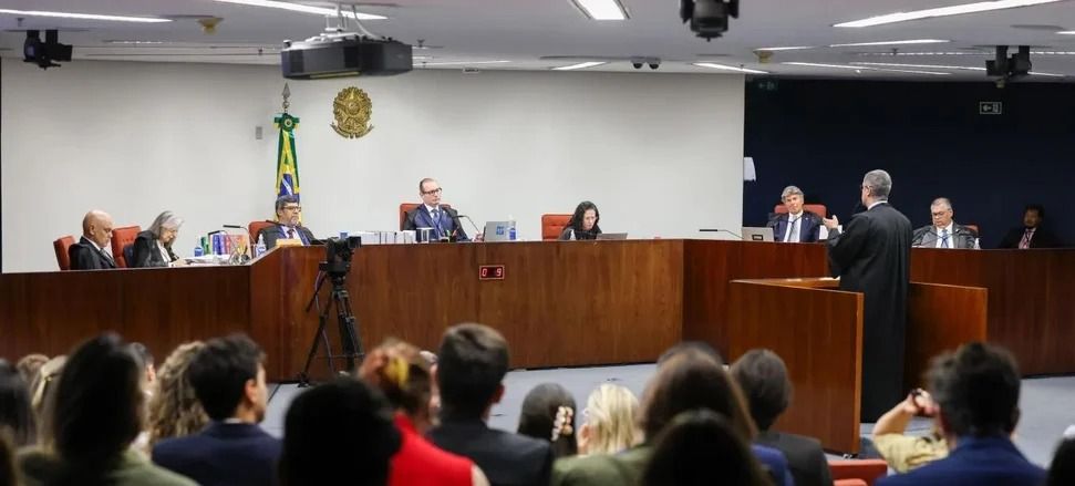 Julgamento de Bolsonaro no STF tem sustentação da defesa marcada para esta quarta