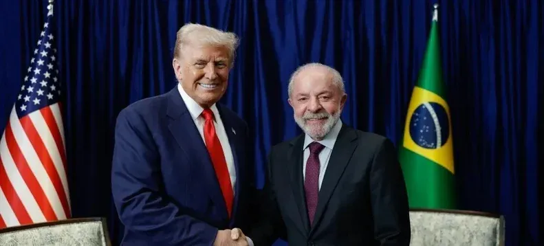 Em reunião na Malásia, Lula negocia com Trump e consegue acordo para suspender tarifas dos EUA
