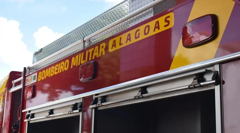 Bombeiros apontam suspeita de choque elétrico em mortes de turistas em piscina de pousada em Maragogi
