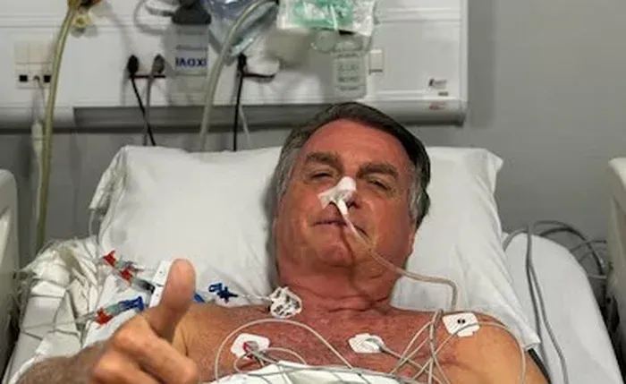 Bolsonaro é diagnosticado com câncer de pele em fase inicial