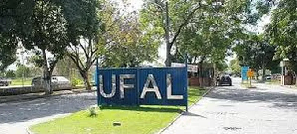 UFAL confirma investigação sobre possíveis fraudes em cotas de baixa renda no curso de Medicina